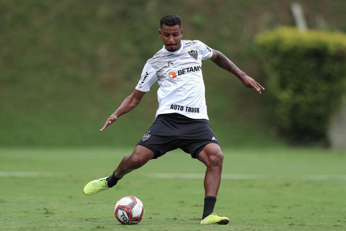 Fotos do treino do Atltico neste sbado, o ltimo de Victor no clube