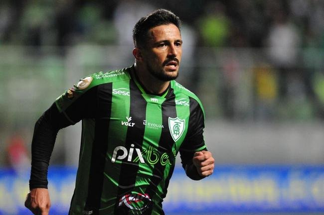 Fotos do jogo entre Amrica e Botafogo, no Independncia, em Belo Horizonte, pela stima rodada do Campeonato Brasileiro