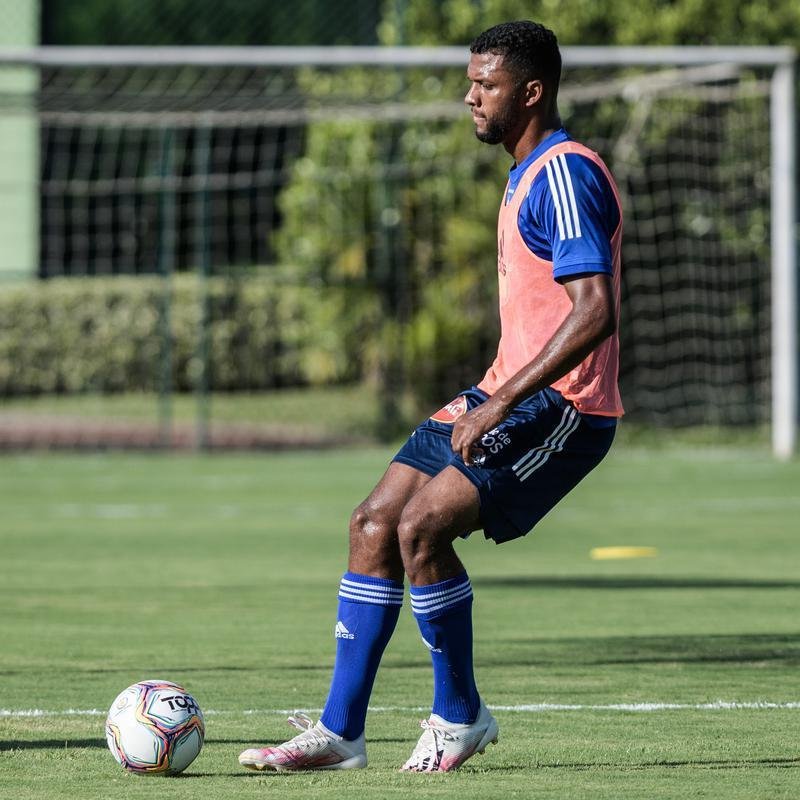 Em Atibaia, Cruzeiro iniciou preparao para o duelo diante da Ponte Preta