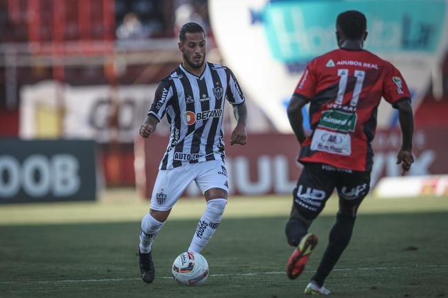 Fotos do jogo entre Pouso Alegre e Atltico, pelo Mineiro