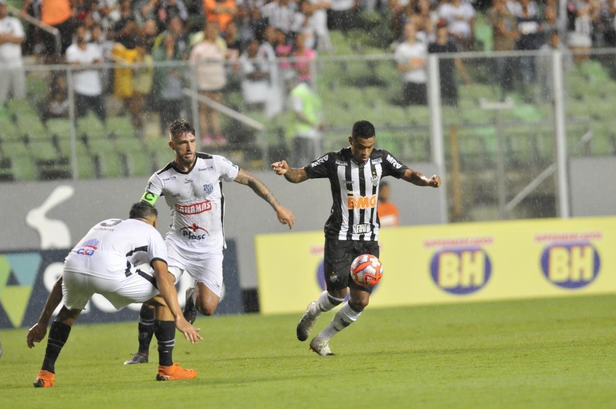 Em noite chuvosa no Independncia, reservas do Atltico batem o Tupi por 2 a 0