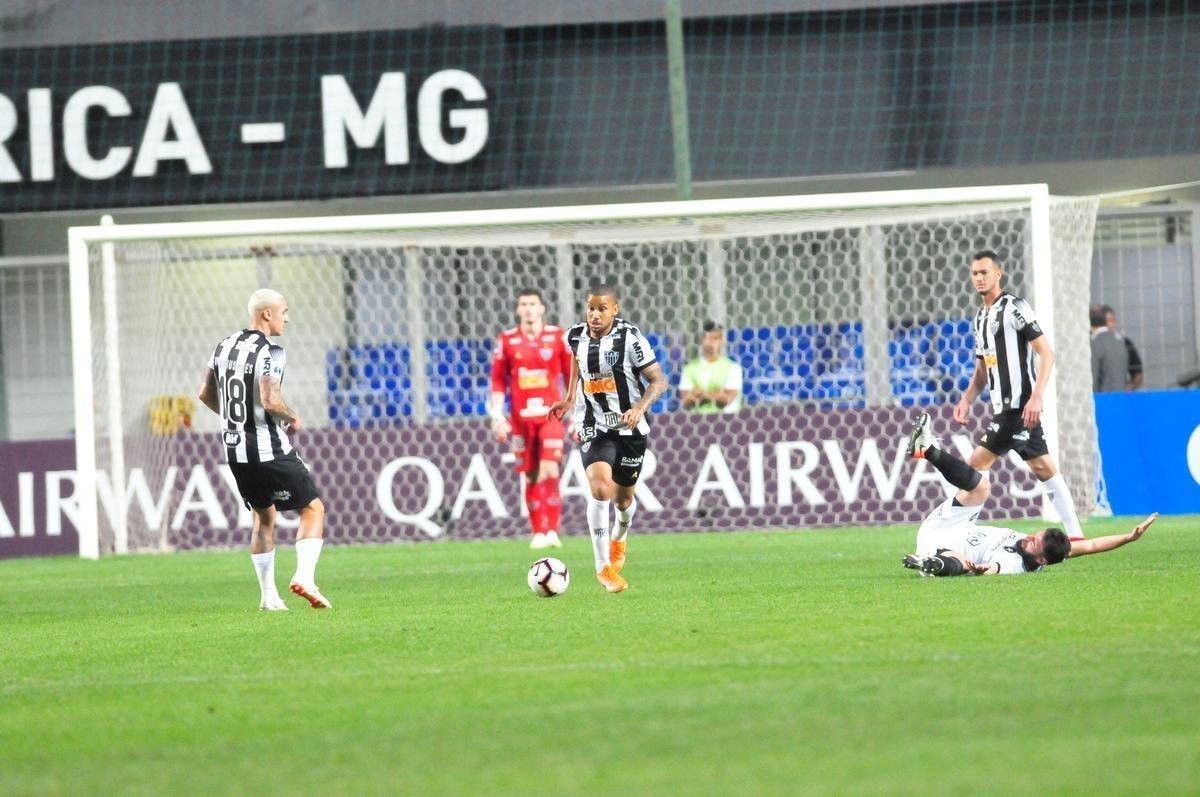 Fotos do primeiro tempo do duelo entre Atltico e Botafogo, no Independncia, pela Sul-Americana