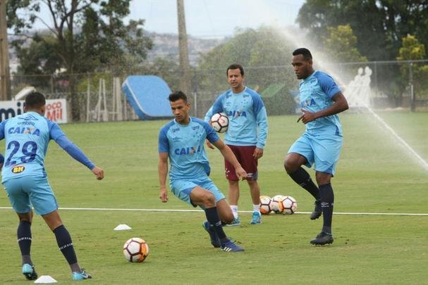 Imagens do treino do Cruzeiro neste domingo (20/05/2018)