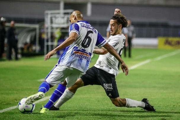 Imagens do jogo disputado no estdio Rei Pel