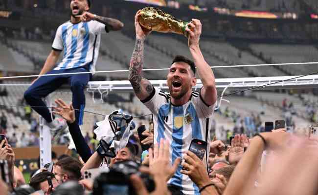 Messi pretende seguir na Argentina aps ttulo mundial