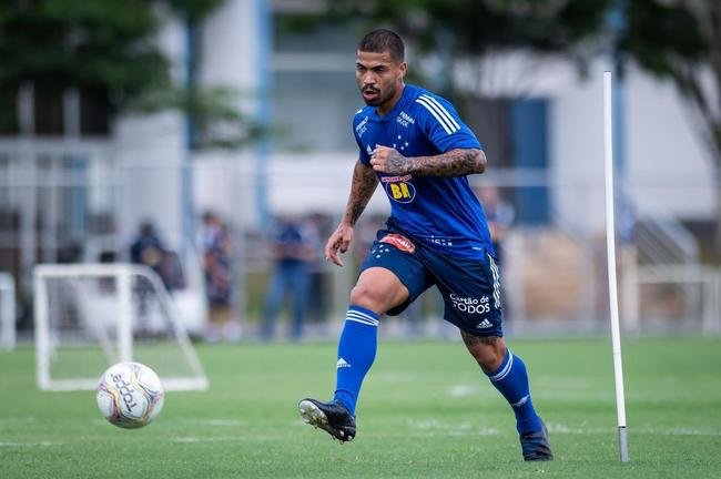 Marcinho (armador) - 68% dos votos