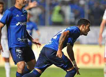 Cruzeiro venceu Náutico por 2 a 0 - gols de William e Richard - e se classificou às oitavas de final da Copa do Brasil
