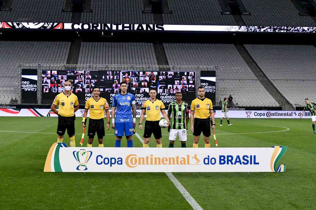 Fotos do jogo entre Corinthians e Amrica, no Itaquero, em So Paulo, pelas oitavas de final da Copa do Brasil