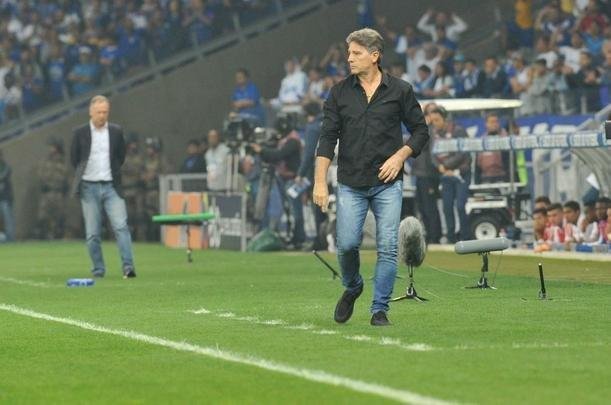 Fotos do primeiro duelo do duelo entre Cruzeiro e Grmio, no Mineiro, pela semifinal da Copa do Brasil