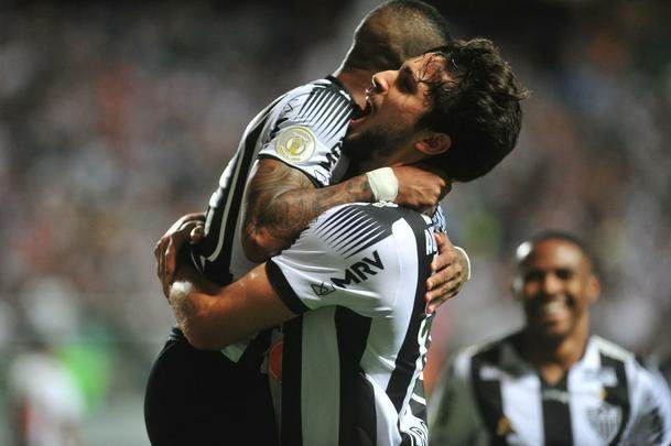 Equipes se enfrentam em jogo adiado da 21 rodada do Campeonato Brasileiro