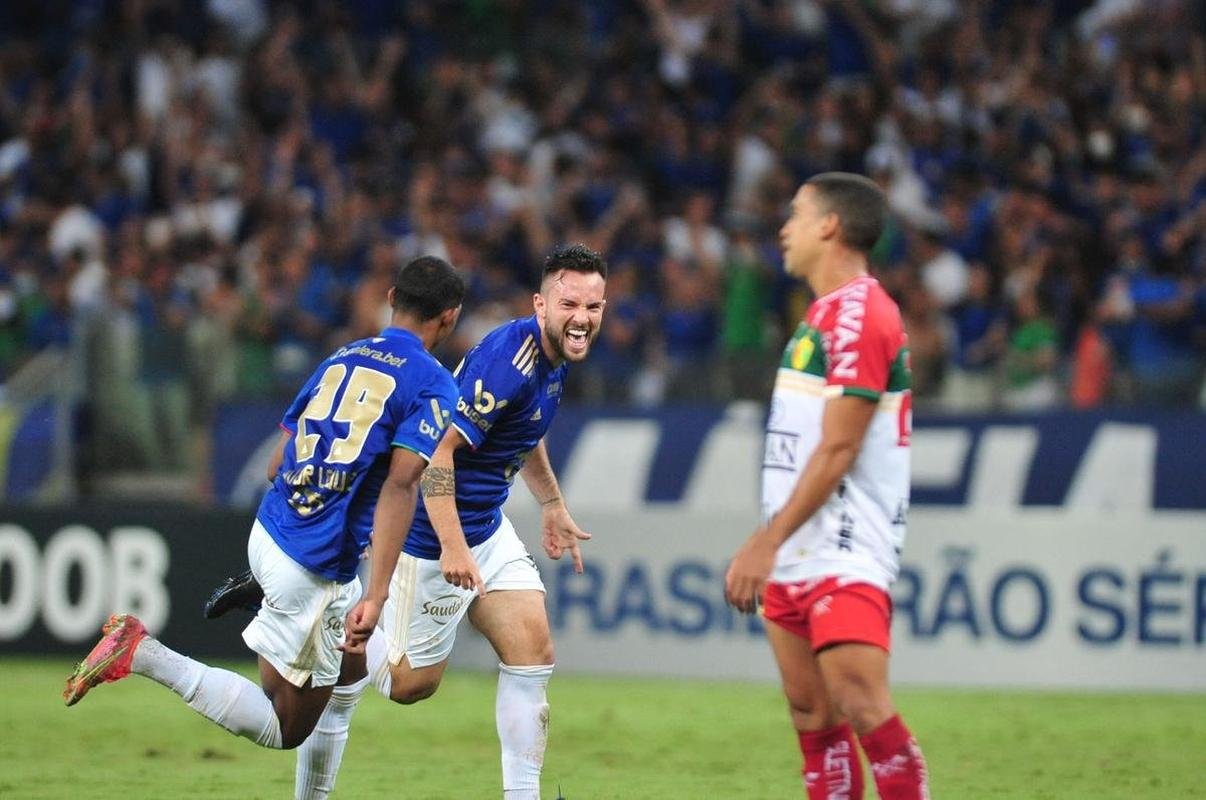 Fotos da partida entre Cruzeiro e Brusque, no Mineiro, em BH, pela 35 rodada da Srie B do Brasileiro