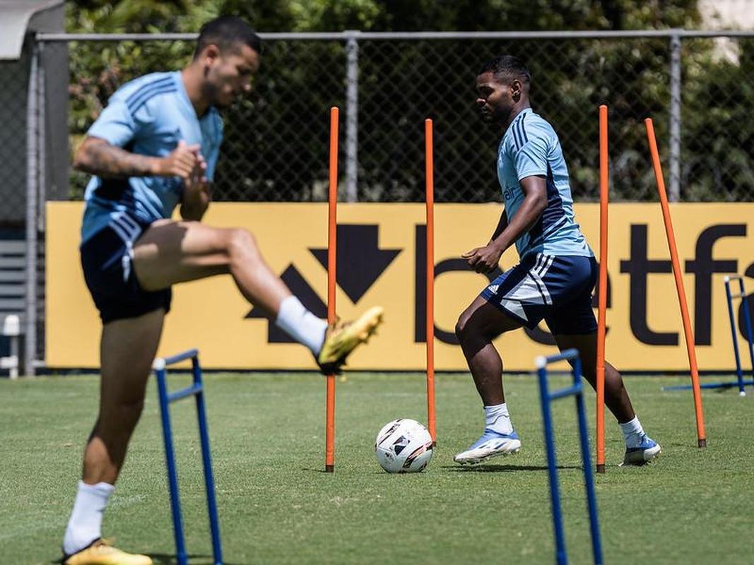 Imagens do treino do Cruzeiro desta segunda-feira (20), na Toca da Raposa II, em Belo Horizonte