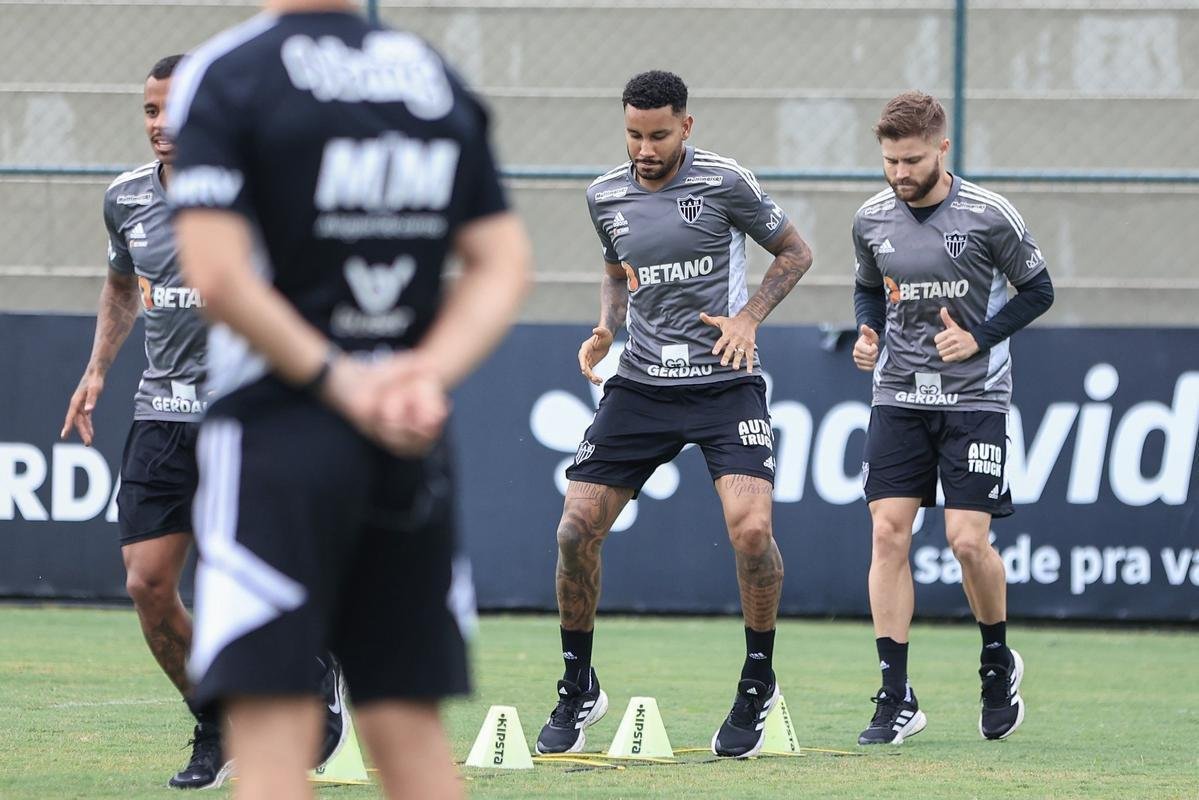 Veja fotos do primeiro dia de pr-temporada do Atltico