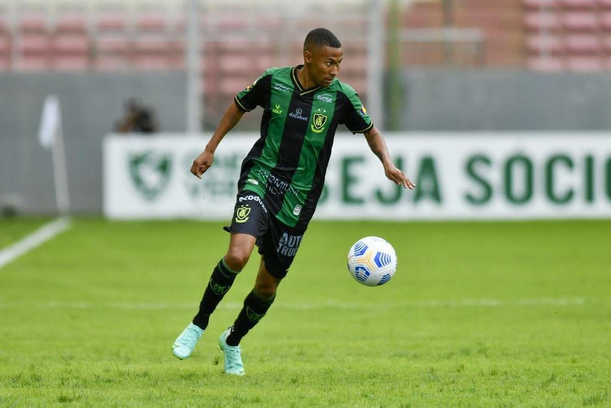 Ademir - atacante do Amrica