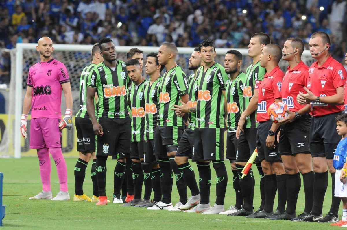 Fotos do duelo entre Cruzeiro e Amrica, no Mineiro