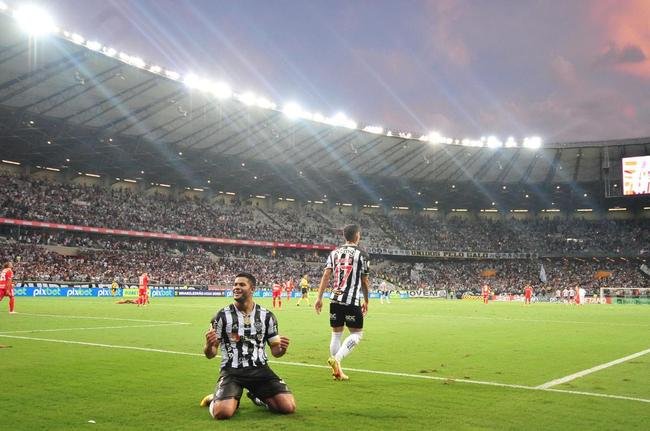 Fotos do jogo entre Atl�tico e Internacional, na estreia da S�rie A de 2022, no Mineir�o
