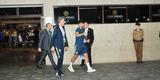 Jogadores da Seleo Brasileira deixaram o hotel rumo ao Mineiro e receberam apoio caloroso da torcida mineira para encarar a Argentina pela semifinal da Copa Amrica