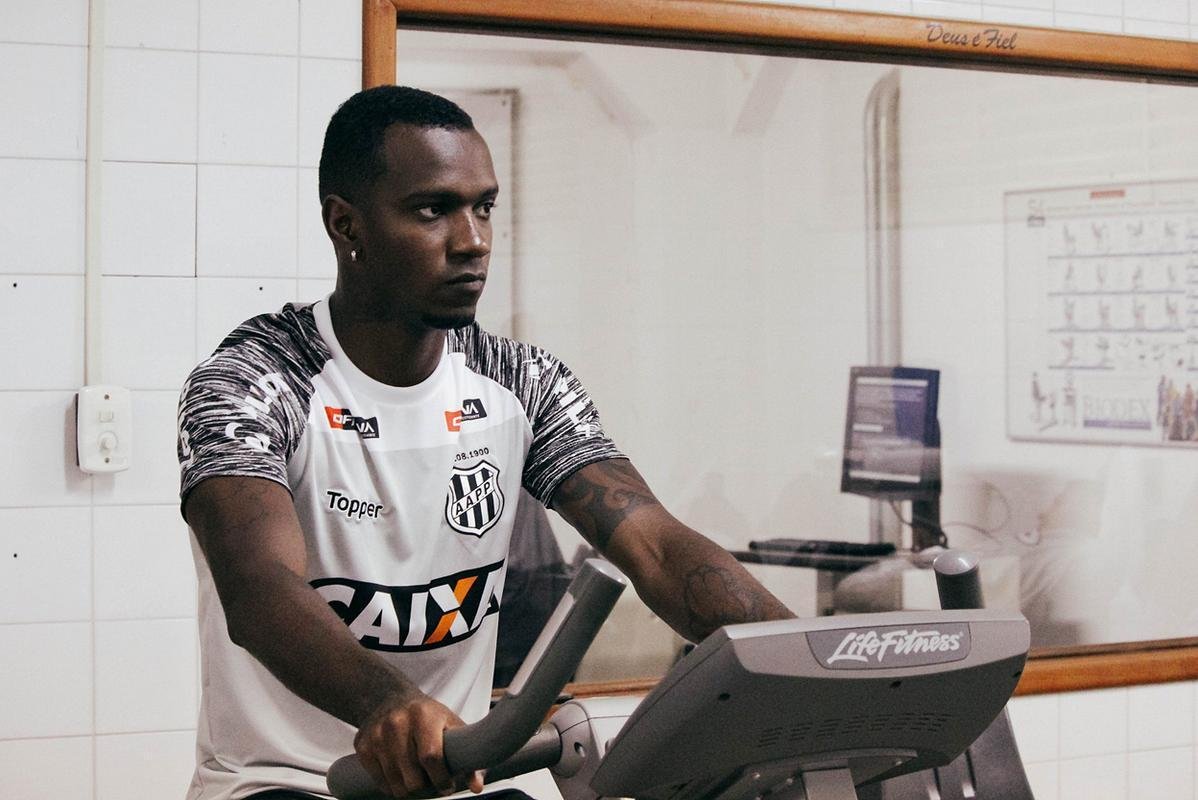 Hyuri (Ponte Preta) - Jogos: 12 / Gol: 1 (mdia de 0,08 por jogo) - Emprestado pelo Galo ao Chongqing Dangdai Lifan FC, da China, no incio de 2017, o atacante, de 27 anos, foi reintegrado ao elenco atleticano no incio de 2018, a pedido do ento tcnico Oswaldo Oliveira, com quem havia trabalhado no Botafogo. Com a queda do treinador, Hyuri foi novamente emprestado em abril deste ano, desta vez ao Cear. Mas, sem balanar as redes, foi devolvido ao Atltico apenas trs meses depois.  Em agosto, se transferiu para a Ponte Preta. Apesar de ter marcado seu primeiro - e nico - um gol em j na segunda partida pela Ponte, perdeu espao e tem sido pouco aproveitado como titular.