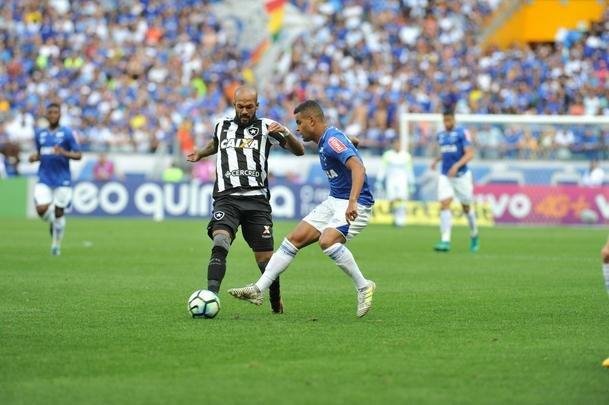 Imagens do jogo entre Cruzeiro e Botafogo, pela 19 rodada do Brasileiro, no Mineiro