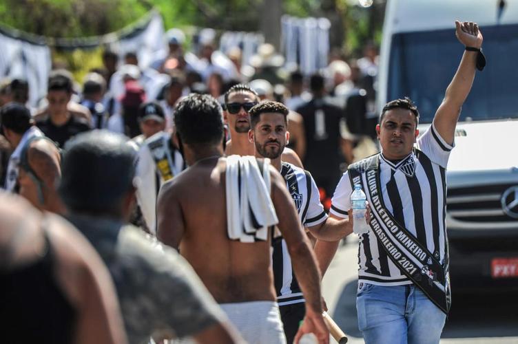 Torcida do Atlético chegou animada ao Mineirão para o jogo da taça, contra o RB Bragantino. Dia de festejar com o time o título do Campeonato Brasileiro de 2021