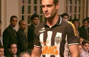 2010 - Uniforme produzido pela Topper