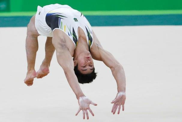 Nory ficou em terceiro e garantiu a medalha de bronze na prova de solo da ginstica