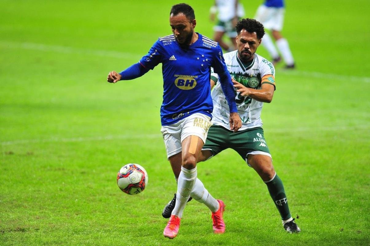 Fotos do jogo entre Cruzeiro e Guarani, no Mineiro, em Belo Horizonte, pela oitava rodada da Srie B do Campeonato Brasileiro de 2021
