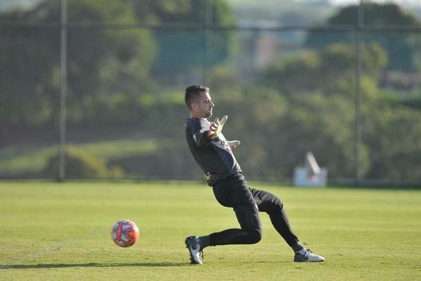 Veja fotos do treino do Atltico
