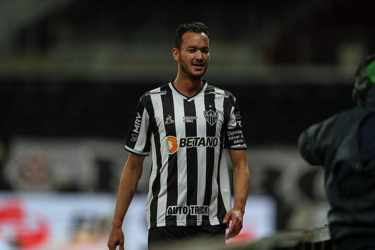 Réver - zagueiro do Atlético