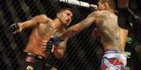 Fotos da vitria de Rafael dos Anjos, que valeu o cinturo dos leves do UFC