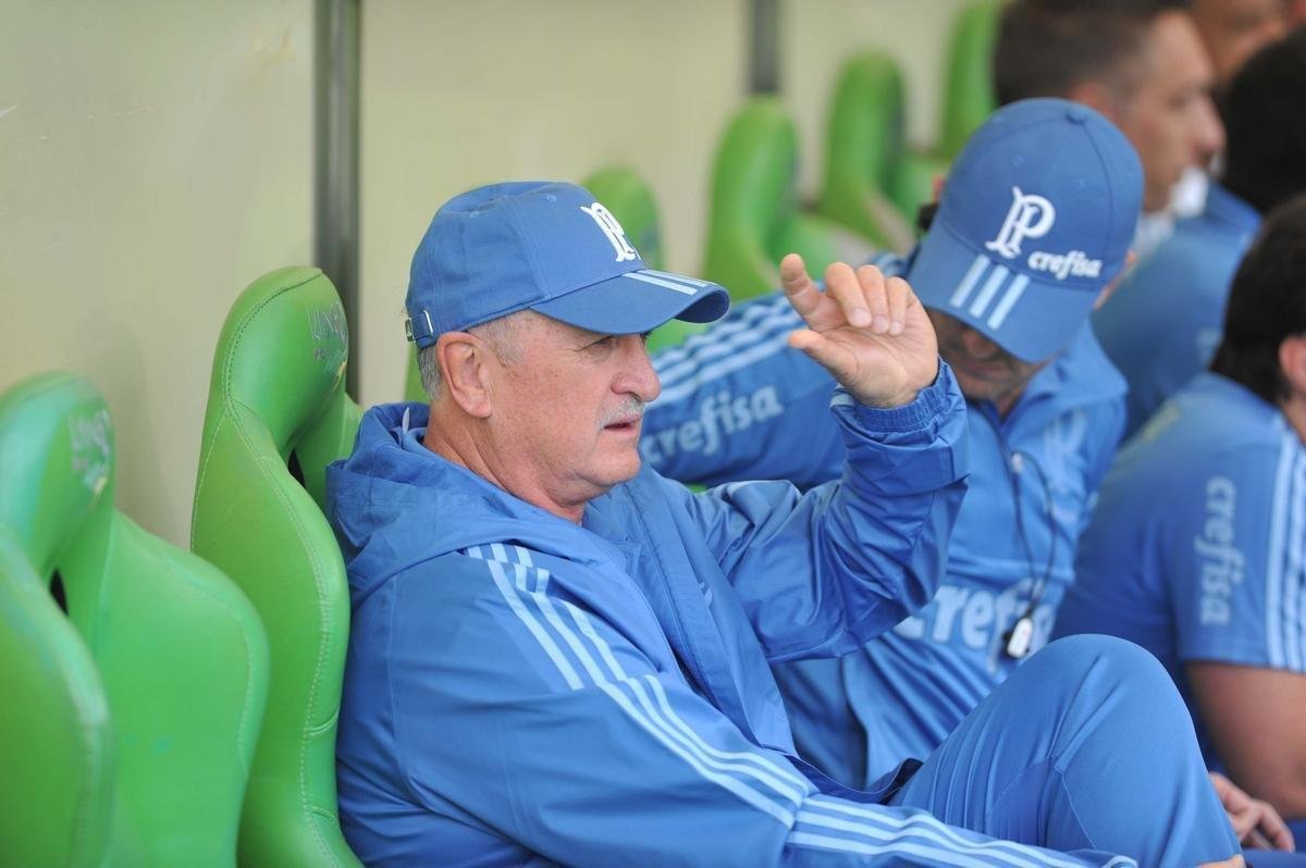 Adilson Batista e Luiz Felipe Scolari se enfrentaram pela quarta vez na histria, como tcnicos, e viram Amrica e Palmeiras empatar por 0 a 0, no Independncia. Veja as reaes dos dois comandantes