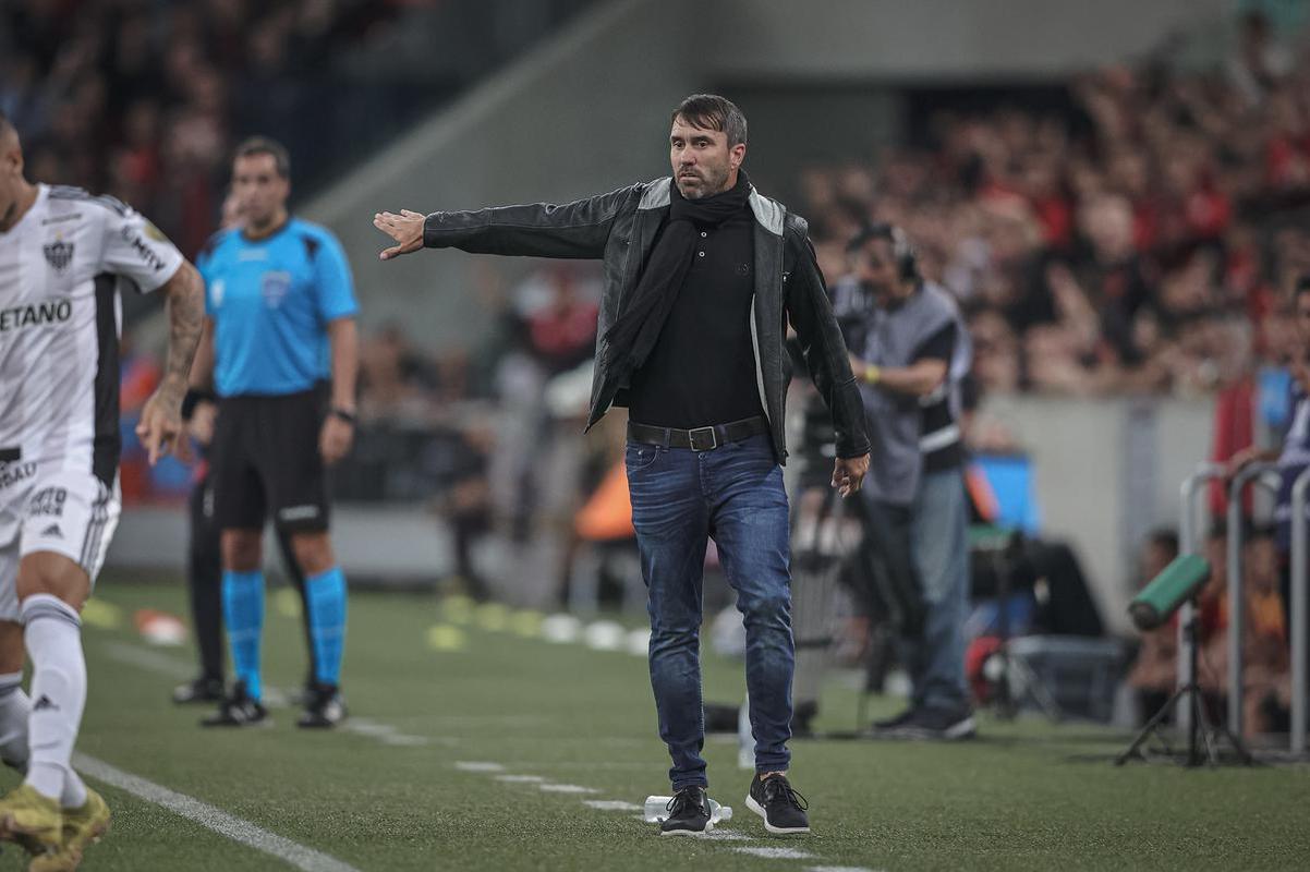 O Atltico visitou, na noite desta tera-feira (18/4), o Athletico-PR na Arena da Baixada, em Curitiba. A partida foi vlida pela 2 rodada do Grupo G da Copa Libertadores de 2023.