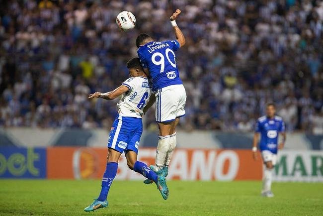 Fotos da partida entre CSA e Cruzeiro, nesta quarta-feira (20), no Rei Pel, em Macei. Jogo  vlido pela 19 rodada da Srie B do Campeonato Brasileiro.
