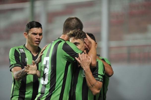 Fotos da partida entre Amrica e URT, no Independncia, pela sexta rodada do Campeonato Mineiro