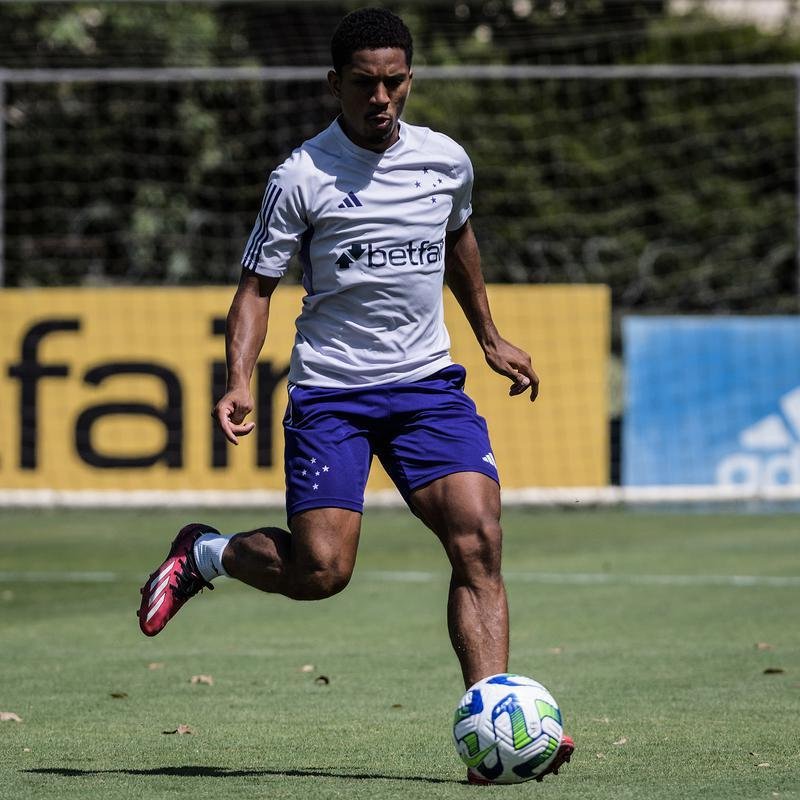 O Cruzeiro treinou nesta quarta-feira (5/4), na Toca da Raposa II, em Belo Horizonte