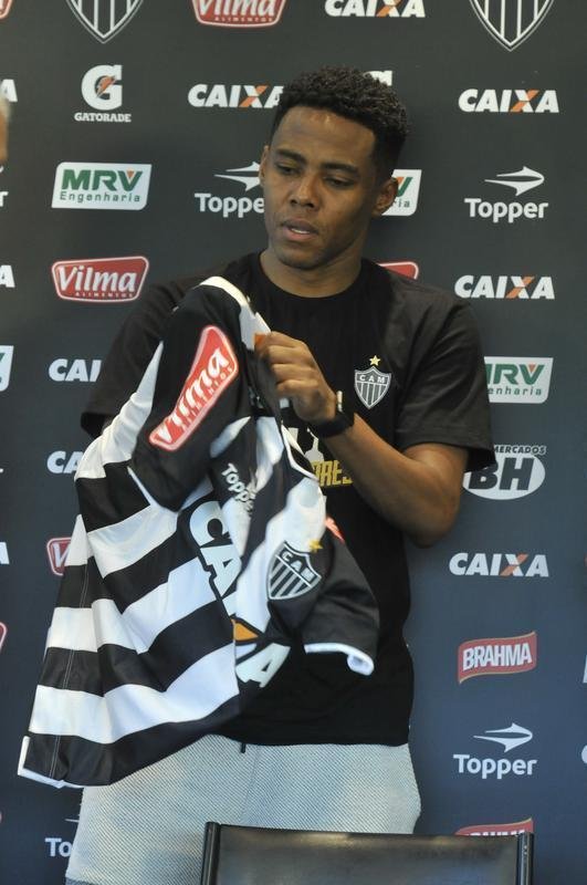 Elias foi apresentado no Galo e admitiu sonho de conquistar a Libertadores e de ir  Copa de 2018