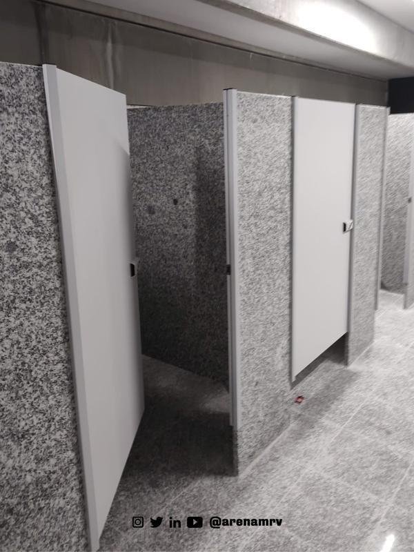 Primeira foto do banheiro da Arena MRV