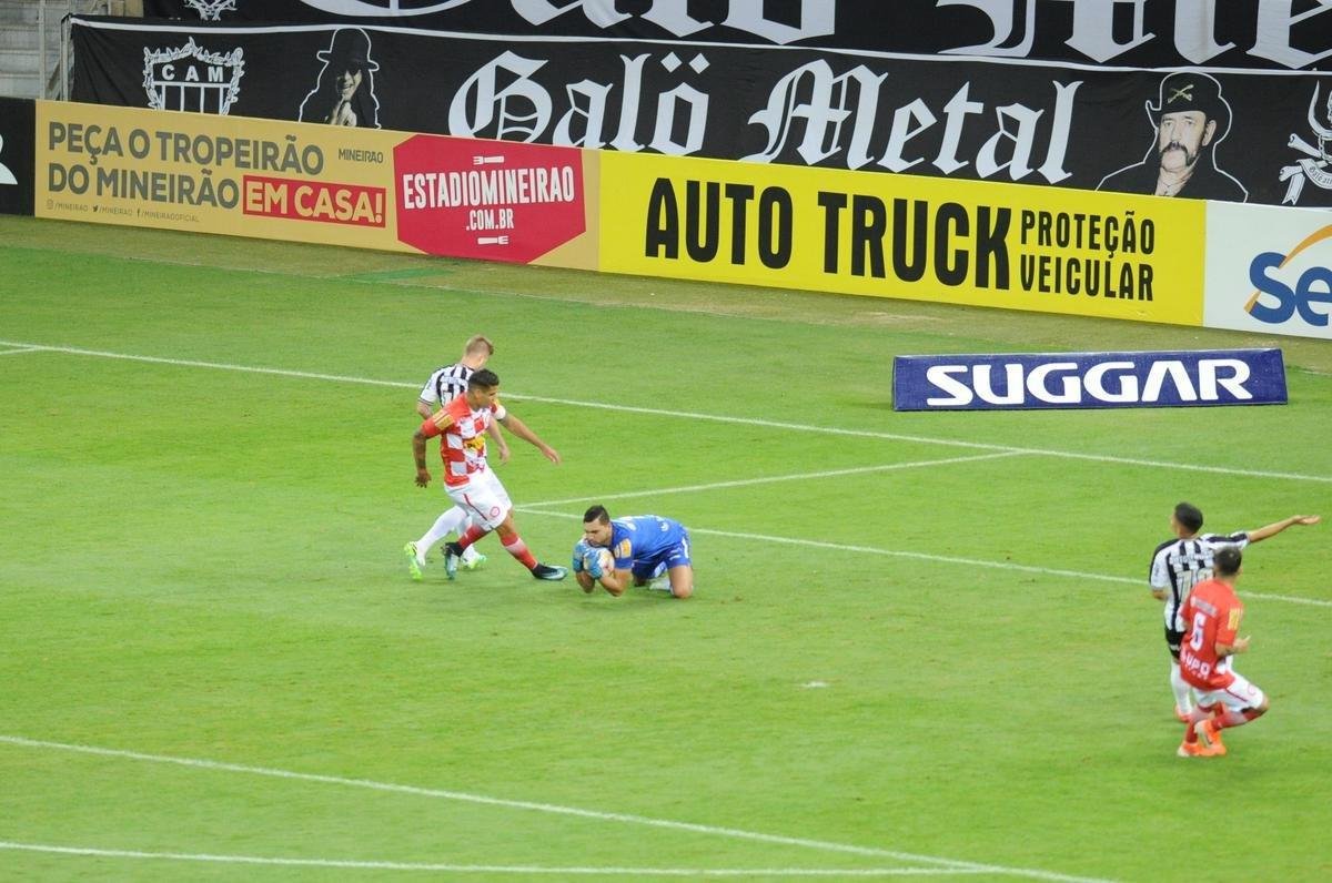 Fotos do primeiro jogo da deciso do Campeonato Mineiro, entre Atltico e Tombense, no Mineiro, em Belo Horizonte.