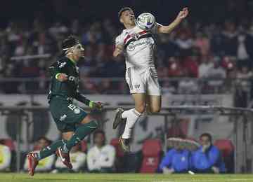 Centroavante foi surpresa na escalação do Tricolor na vitória por 1 a 0 sobre o Palmeiras pela Copa do Brasil