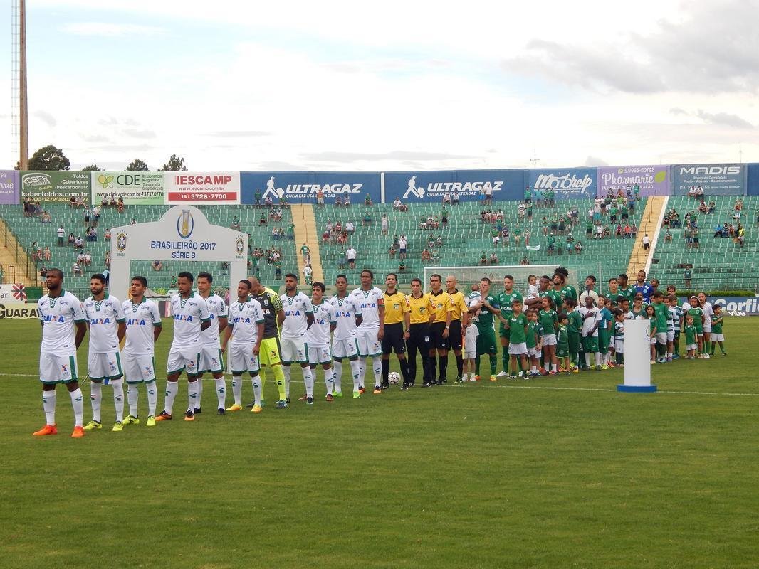 Fotos do jogo entre Guarani e Amrica, no Brinco de Ouro da Princesa, pela 33 rodada da Srie B
