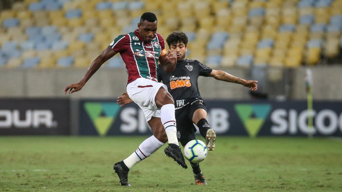 Lances do jogo entre Fluminense e Atltico, no Maracan, pela 33 rodada do Brasileiro
