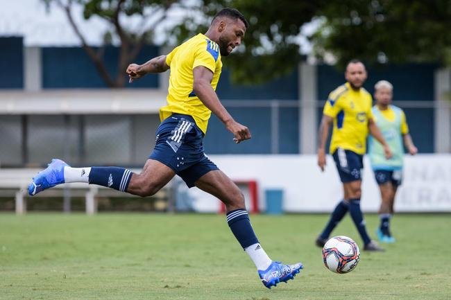 Fotos do treino do Cruzeiro deste domingo (31/10) na Toca II