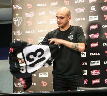 Fábio Santos - Pouco depois de Fred, foi a vez de Fábio Santos chegar ao Atlético. O lateral-esquerdo brigou por posição com Douglas Santos no começo, mas após a venda do companheiro, assumiu a titularidade. Foram 27 partidas na primeira temporada pelo Galo.