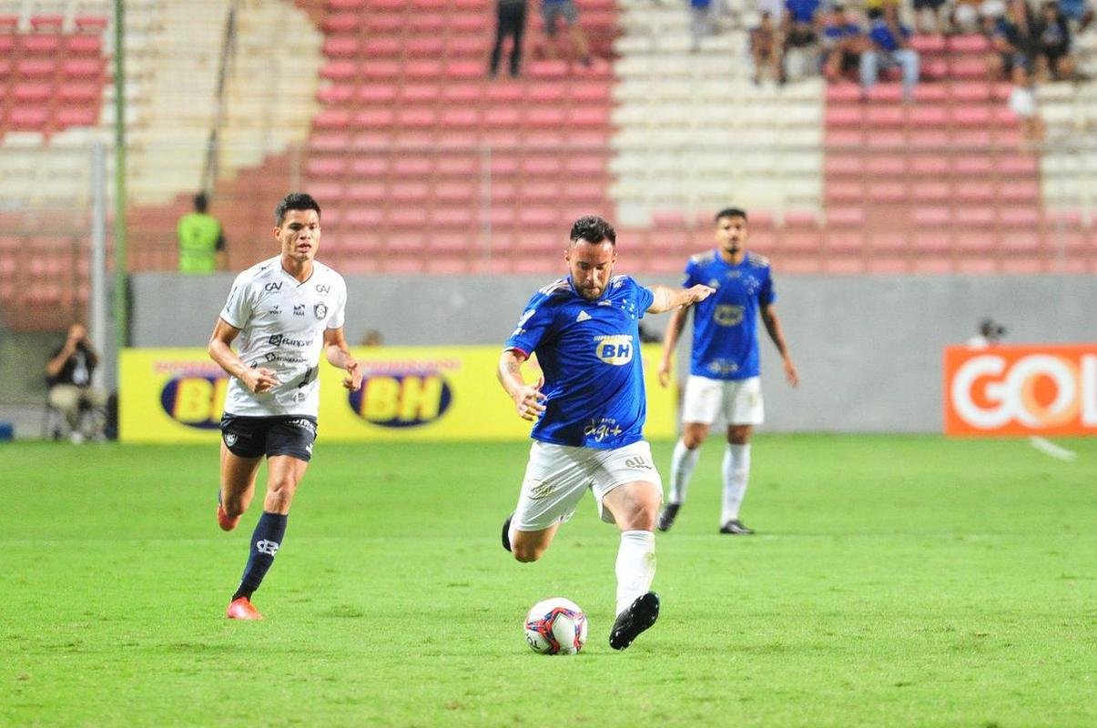 Fotos do jogo entre Cruzeiro e Remo, no Independncia, em BH, pela 32 rodada da Srie B do Brasileiro
