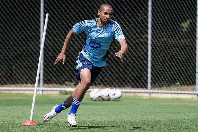 Uruguay Pablo Siles played for Cruzeiro in 2022. Currently, the steering wheel is in play with Atlético Paranaense, who should loan him to another Brazilian club this season.