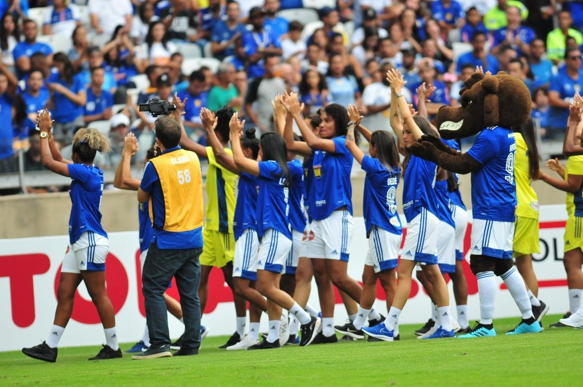 Cruzeiro e Amrica se enfrentaram em clssico pela 5 rodada do Campeonato Mineiro