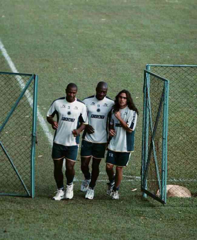 João Carlos lembra rejeição a Bebeto no Cruzeiro e clima péssimo no Mundial  - Superesportes