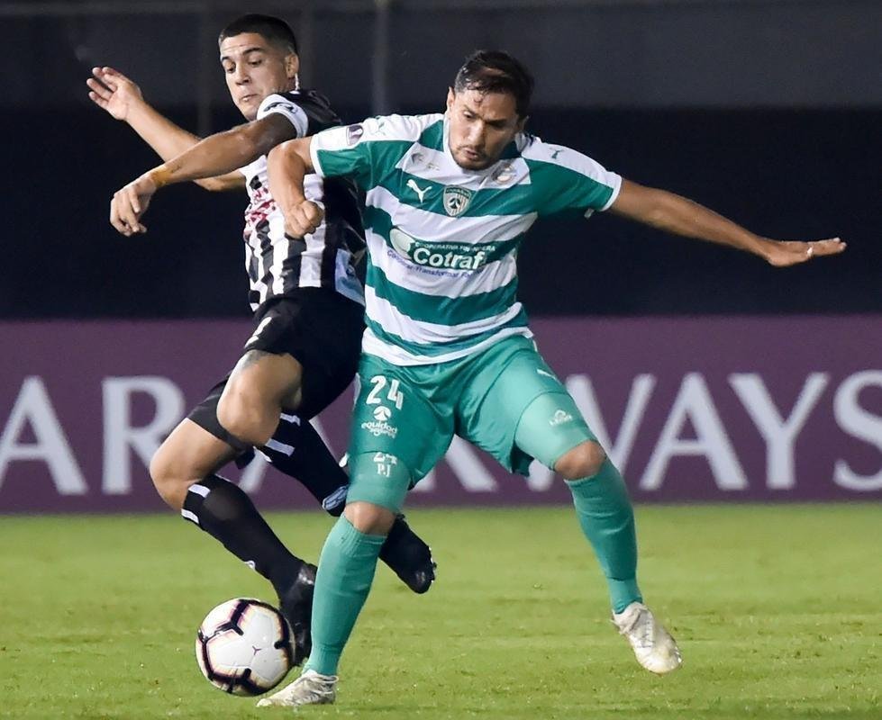 Juan Mahecha - O volante de 32 anos tem passagens pelas selees de base da Colmbia e passou a maior parte da carreira no modesto Boyac Chic, da Colmbia. Tambm passou pelo colombiano Tolima e pelo Belgrano, da Argentina. Chegou ao La Equidad em 2017 e, em 93 jogos, marcou dois gols.
