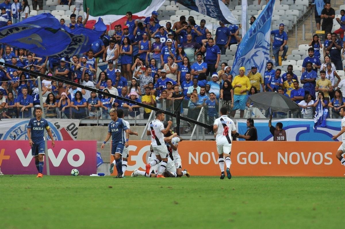 Fotos do jogo entre Cruzeiro e Vasco, no Mineiro, pela 37 rodada do Brasileiro (Leandro Couri/EM D.A Press)