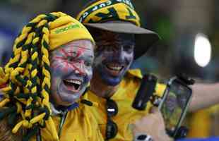 Imagens dos torcedores no jogo entre Frana e Austrlia, pelo Grupo D da Copa do Mundo